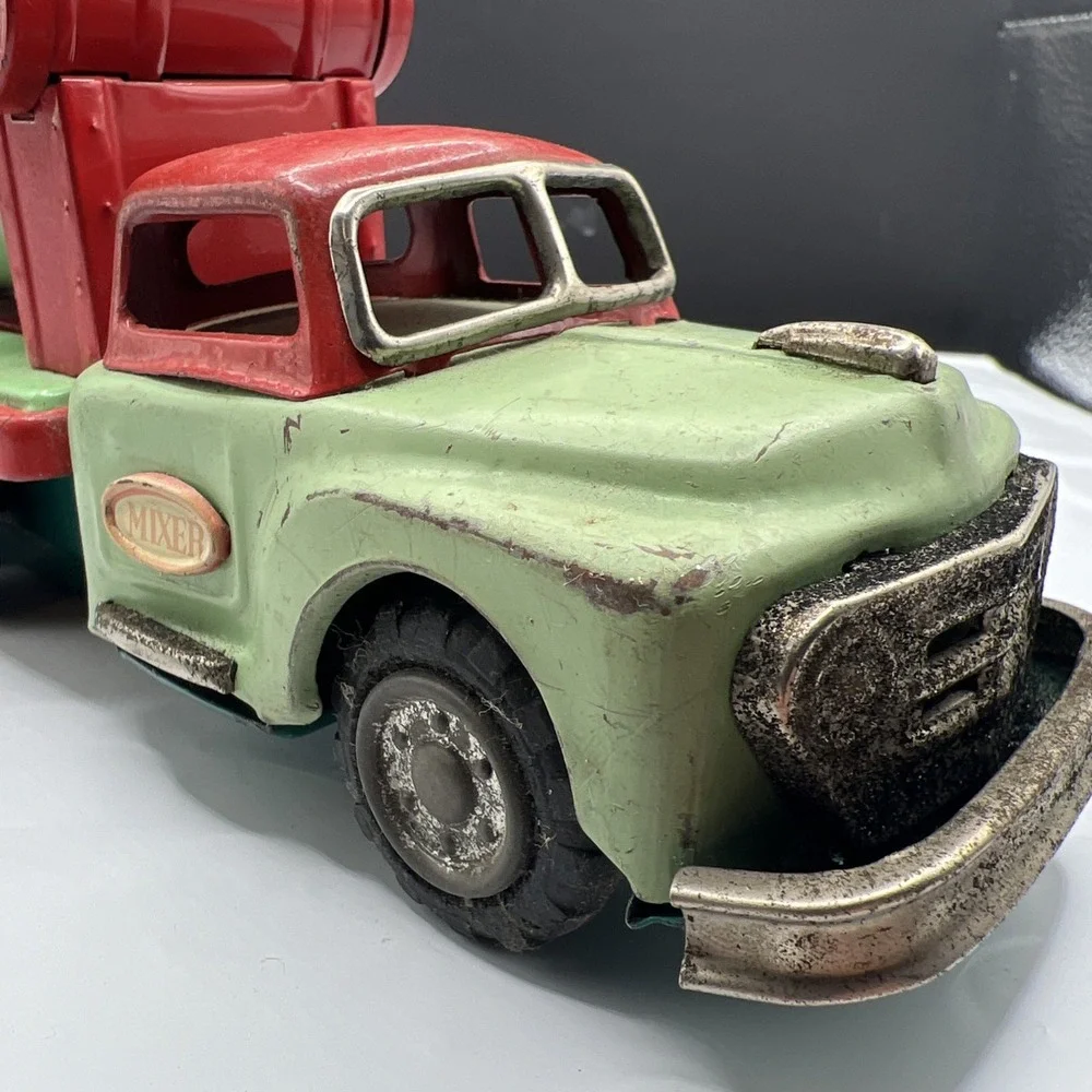 1950's Tin Friction Toy Truck Concrete Mixer SSS Japan - Nice -  No Box